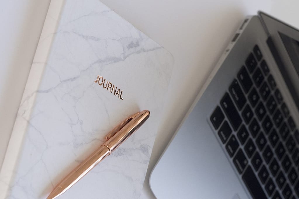 Format Review Jurnal PDF 2 Format Review Jurnal PDF 2