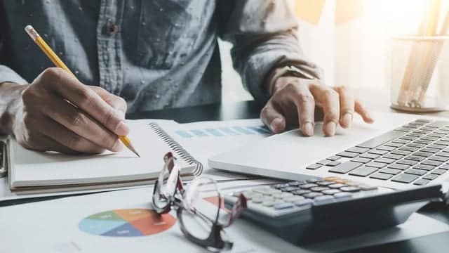 Menyusun Pernyataan Masalah Menyusun Pernyataan Masalah